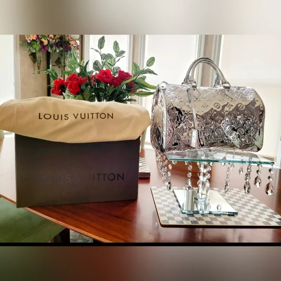 Louis Vuitton Limited Edition Silver Metallic Monogram Miroir Speedy 35 Bag. - Picture 8 of 16
